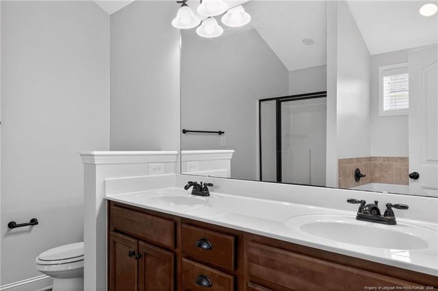 1222 Brickyard Drive, Fayetteville, NC 28306