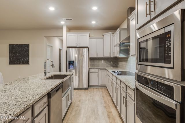 11673 Talla Drive, Ocean Springs, MS 39564