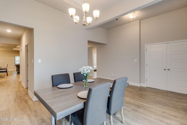 11673 Talla Drive, Ocean Springs, MS 39564