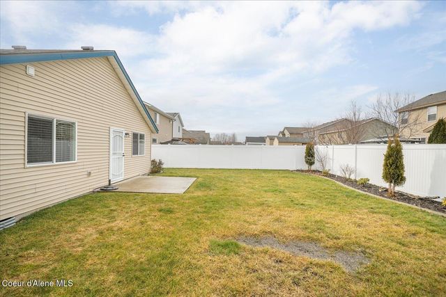 8263 N Woodworth ST, Post Falls, ID 83854