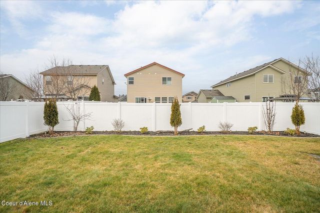 8263 N Woodworth ST, Post Falls, ID 83854