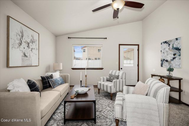 8263 N Woodworth ST, Post Falls, ID 83854