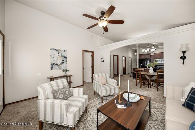 8263 N Woodworth ST, Post Falls, ID 83854