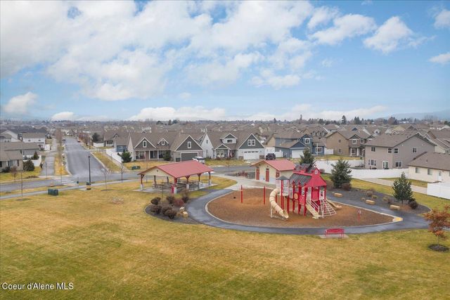 8263 N Woodworth ST, Post Falls, ID 83854