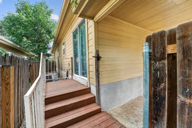 5625 Signal PT, Austin, TX 78724