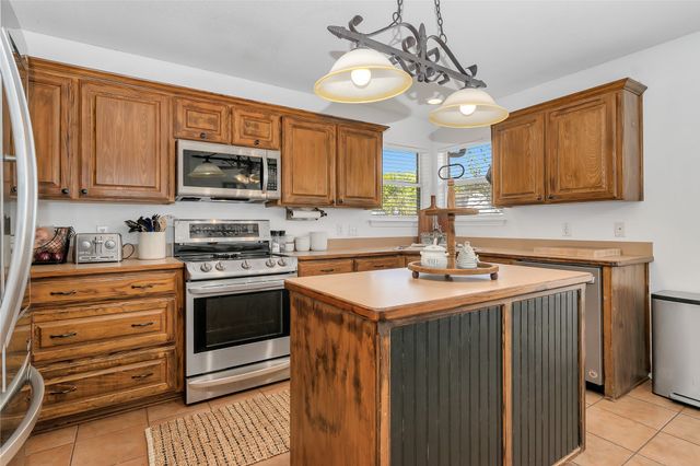 11008 Flores Trail, Crowley, TX 76036