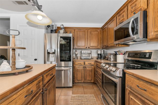 11008 Flores Trail, Crowley, TX 76036