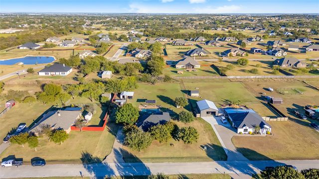 11008 Flores Trail, Crowley, TX 76036