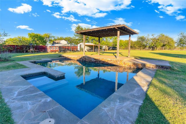 11008 Flores Trail, Crowley, TX 76036