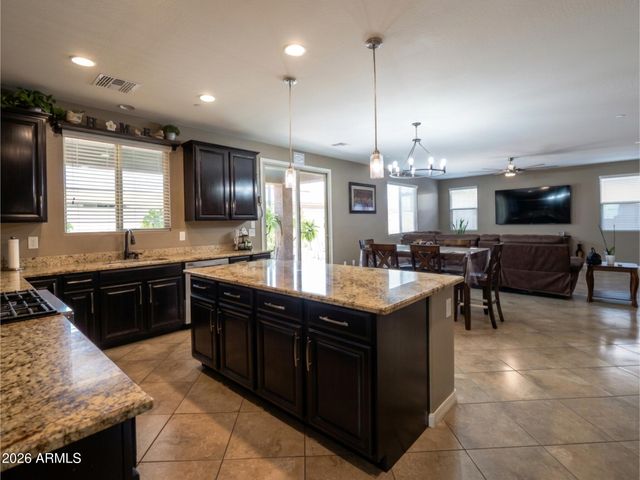 21424 W TERRI LEE Drive, Buckeye, AZ 85396