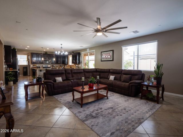 21424 W TERRI LEE Drive, Buckeye, AZ 85396