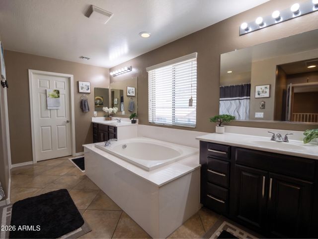 21424 W TERRI LEE Drive, Buckeye, AZ 85396