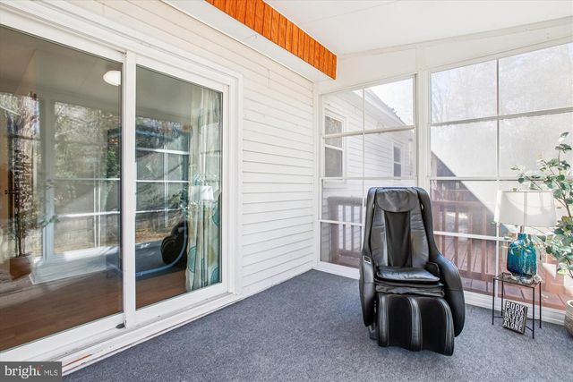 16039 FAIRWAY DR, Dumfries, VA 22025