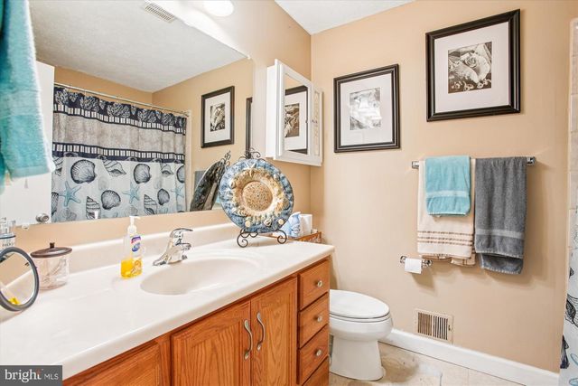 16039 FAIRWAY DR, Dumfries, VA 22025