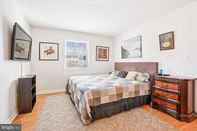 16039 FAIRWAY DR, Dumfries, VA 22025