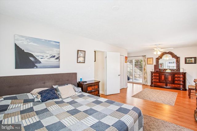 16039 FAIRWAY DR, Dumfries, VA 22025