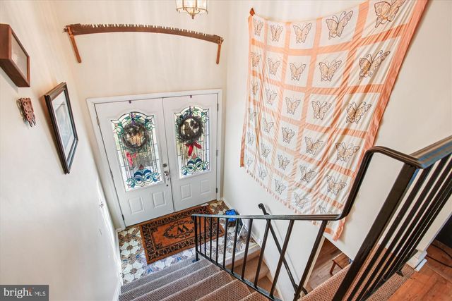 16039 FAIRWAY DR, Dumfries, VA 22025