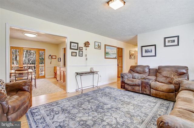 16039 FAIRWAY DR, Dumfries, VA 22025