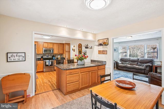 16039 FAIRWAY DR, Dumfries, VA 22025