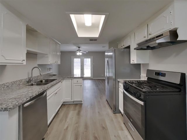 9007 Gauguin Drive, Houston, TX 77088