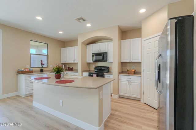 41615 W CHIMAYO Court, Maricopa, AZ 85138