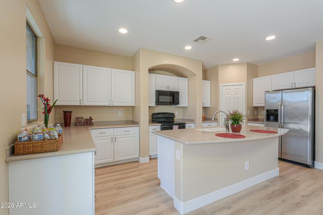 41615 W CHIMAYO Court, Maricopa, AZ 85138