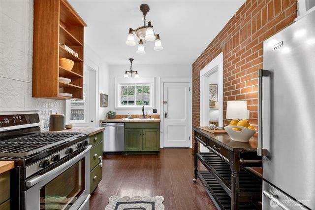 7876 Maple Avenue SE, Snoqualmie, WA 98065