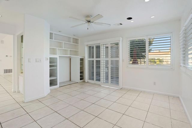 1040 Copper Park Ln, Modesto, CA 95355