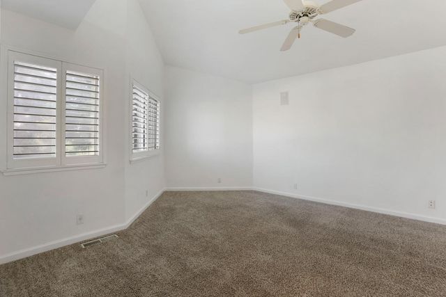 1040 Copper Park Ln, Modesto, CA 95355