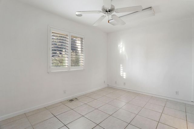 1040 Copper Park Ln, Modesto, CA 95355