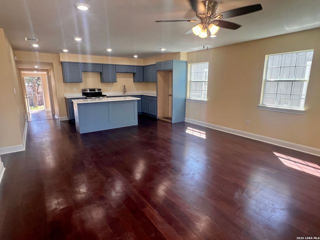 38 Carlota, San Antonio, TX 78228