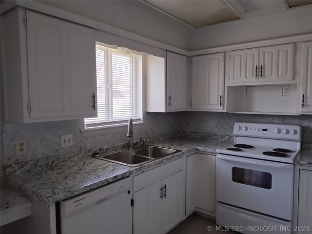 5656 S 89th East Avenue, Tulsa, OK 74145