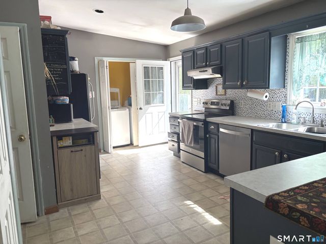 871 Brook Road, Hampton, CT 06247
