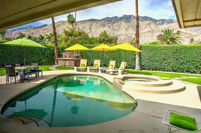 1443 N Vaquero Road, Palm Springs, CA 92262
