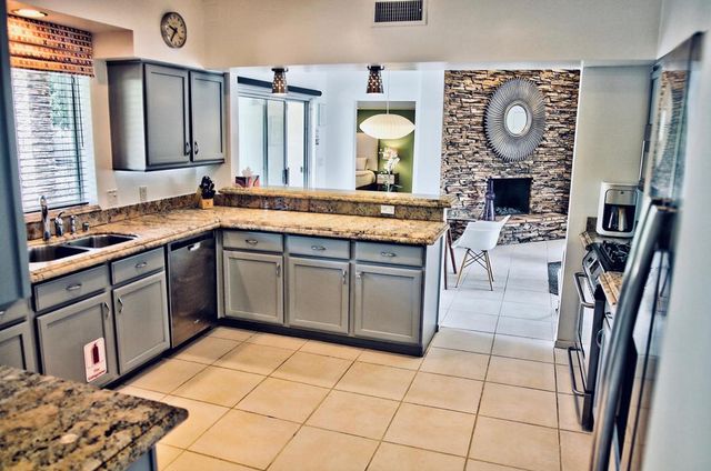 1443 N Vaquero Road, Palm Springs, CA 92262