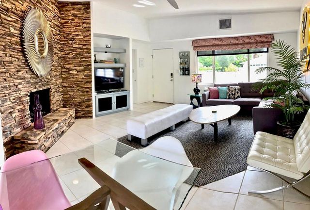 1443 N Vaquero Road, Palm Springs, CA 92262