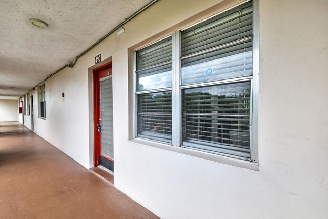 2600 NW 49th Avenue 410, Lauderdale Lakes, FL 33313