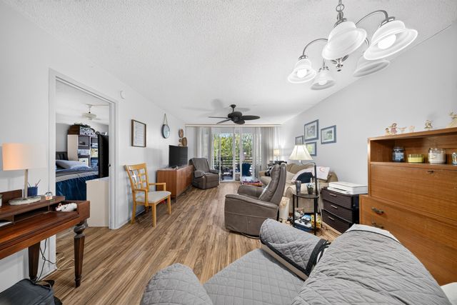 2600 NW 49th Avenue 410, Lauderdale Lakes, FL 33313