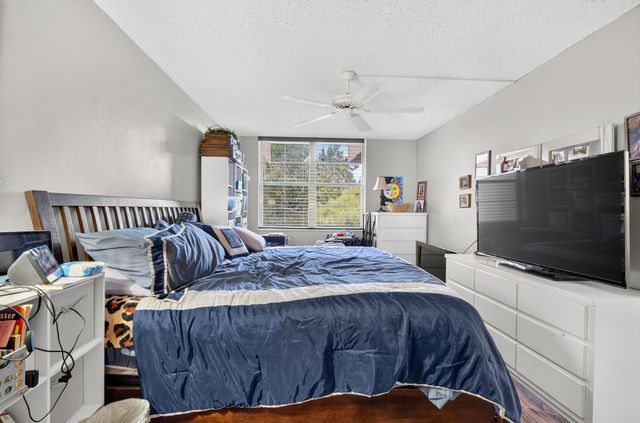 2600 NW 49th Avenue 410, Lauderdale Lakes, FL 33313