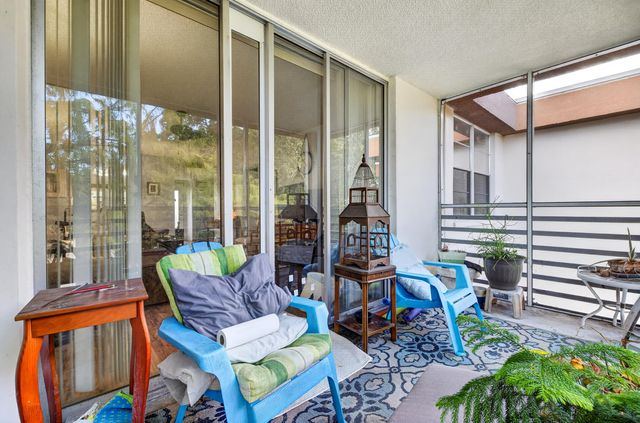 2600 NW 49th Avenue 410, Lauderdale Lakes, FL 33313