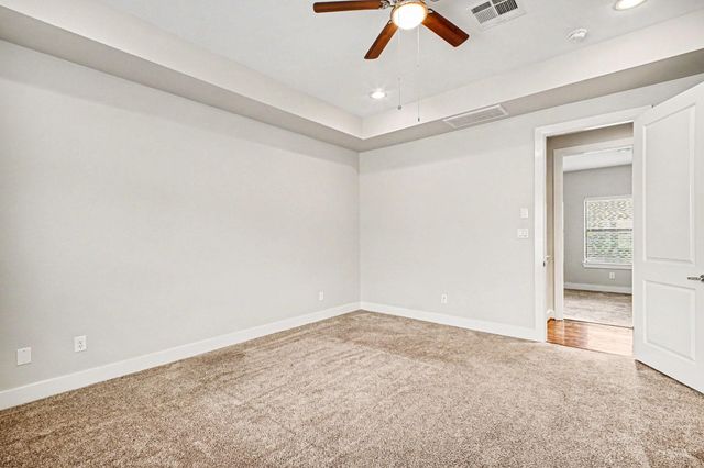 1023 Green Kensington Drive, Houston, TX 77008