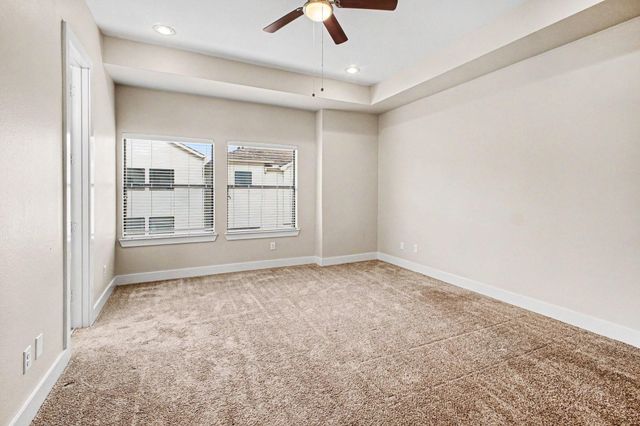 1023 Green Kensington Drive, Houston, TX 77008