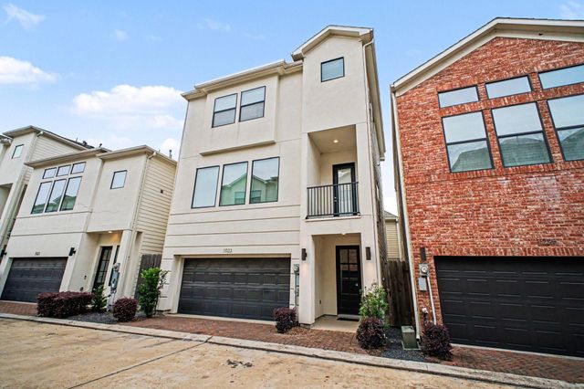 1023 Green Kensington Drive, Houston, TX 77008