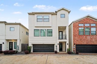 1023 Green Kensington Drive, Houston, TX 77008