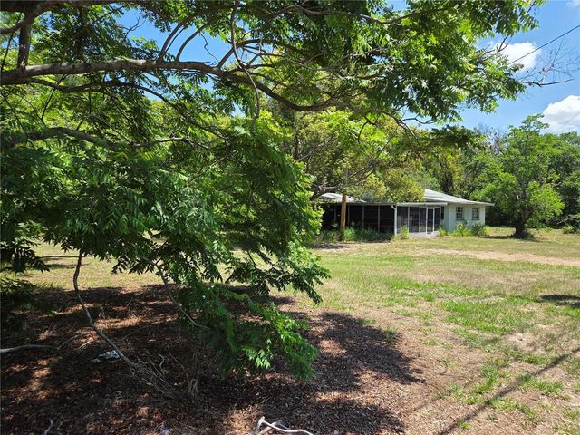 3810 E LUMSDEN ROAD, Valrico, FL 33594