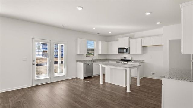 65 Weymouth Drive, Locust Grove, GA 30248