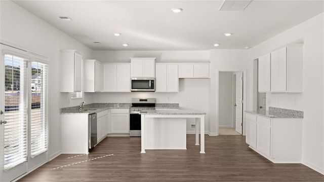 65 Weymouth Drive, Locust Grove, GA 30248