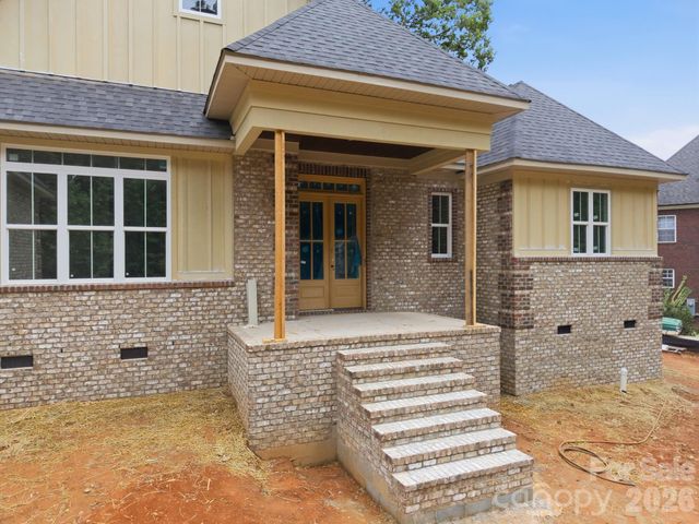 207 Kingsbridge Road, Salisbury, NC 28144