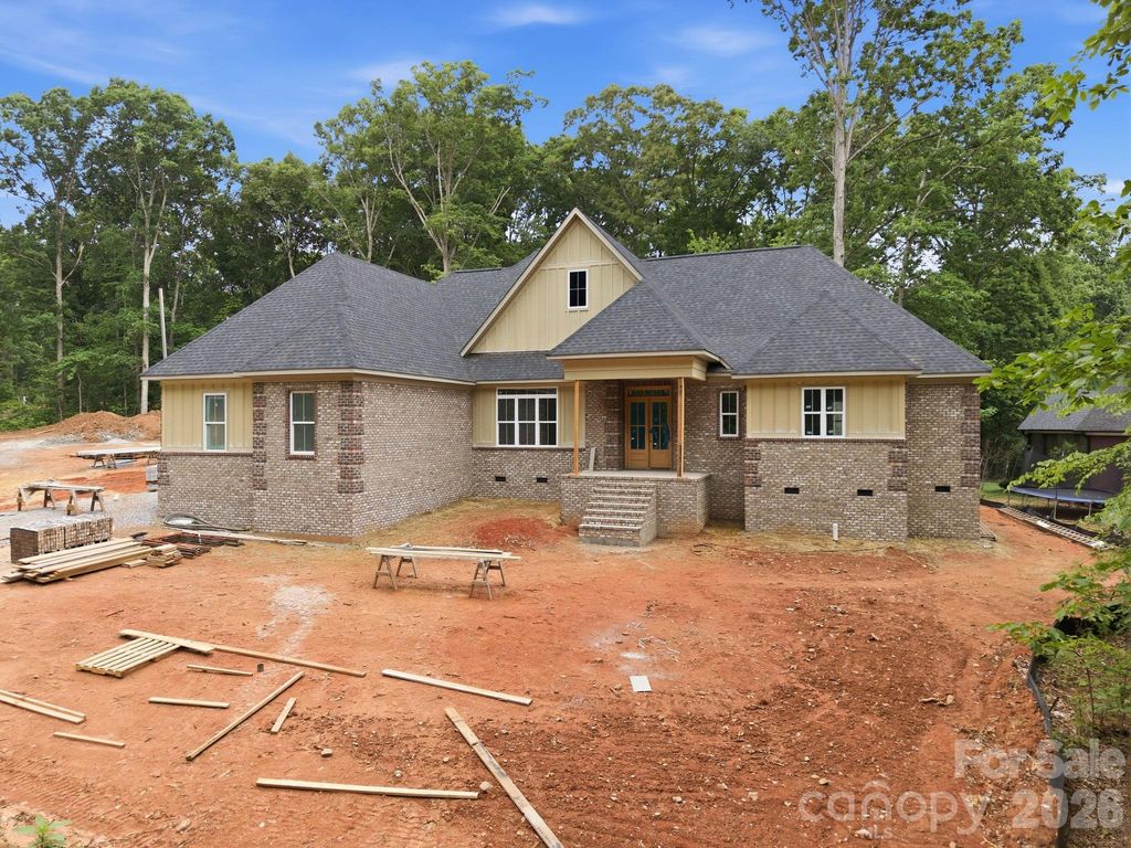 207 Kingsbridge Road, Salisbury, NC 28144