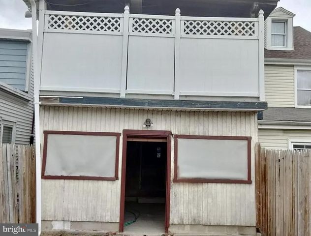 302 JERSEY AVE, Gloucester City, NJ 08030